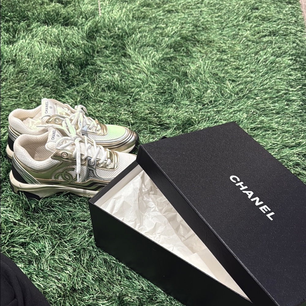CHANEL Metallic Gold and White Sneakers - Picture 4 of 7